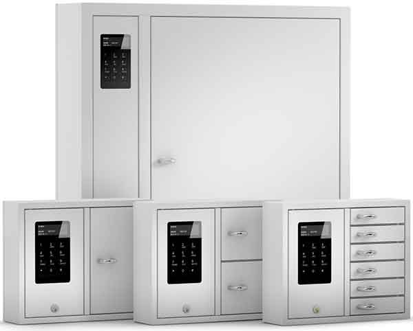CREONE-S-Budget--Key-Systems Woman selects a key from a Key Box System